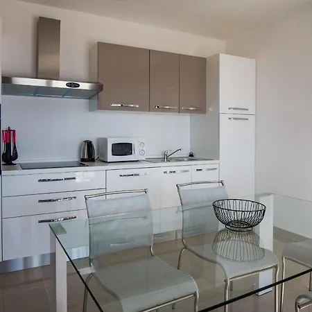 Apartment Stipe