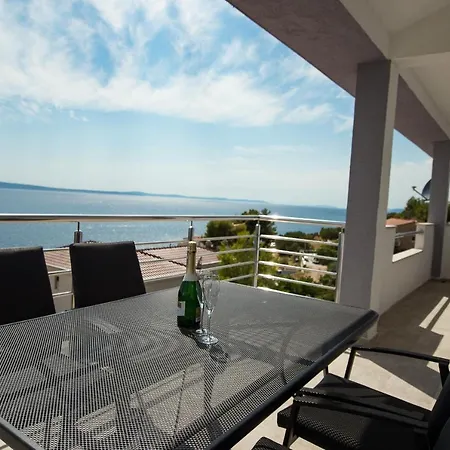 Apartment Stipe Jesenice (Split-Dalmatia)