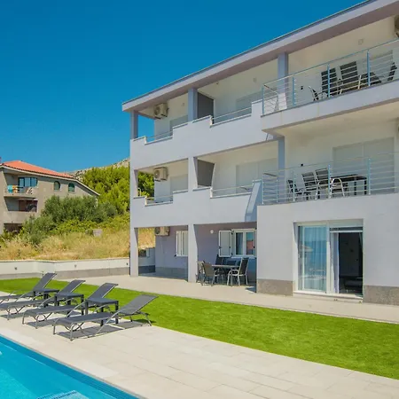 Stipe Apartment