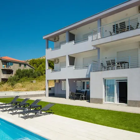 Stipe * イェセニツェ