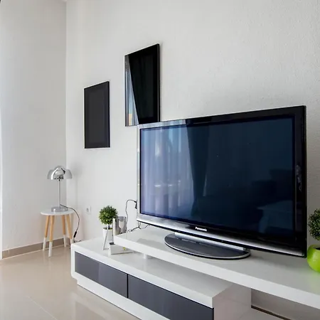 Apartment Stipe *
